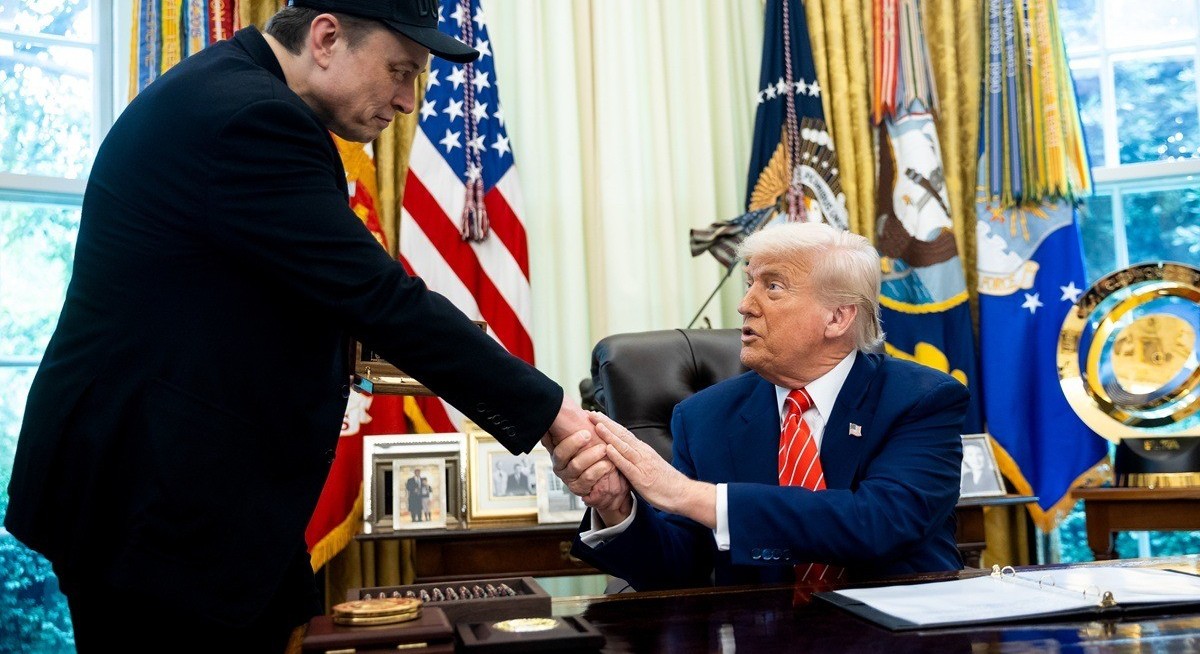 Elon Musk returns to White House as tensions thaw with Trump