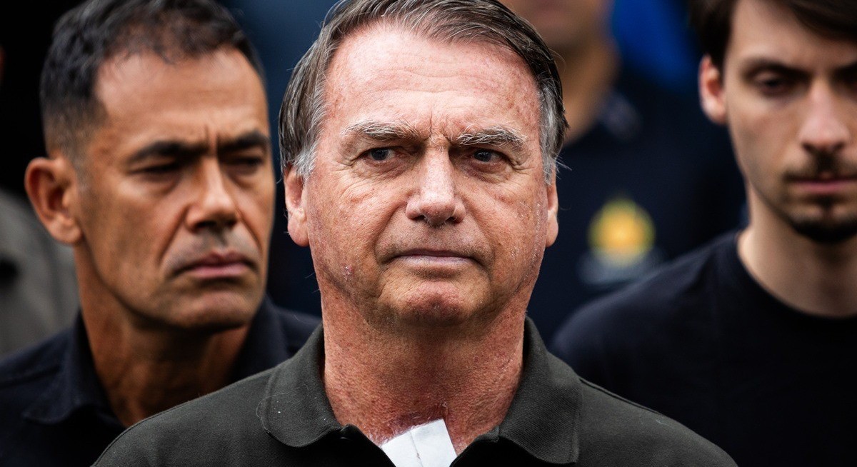 Bolsonaro arrested over fears he planned to flee Brazil