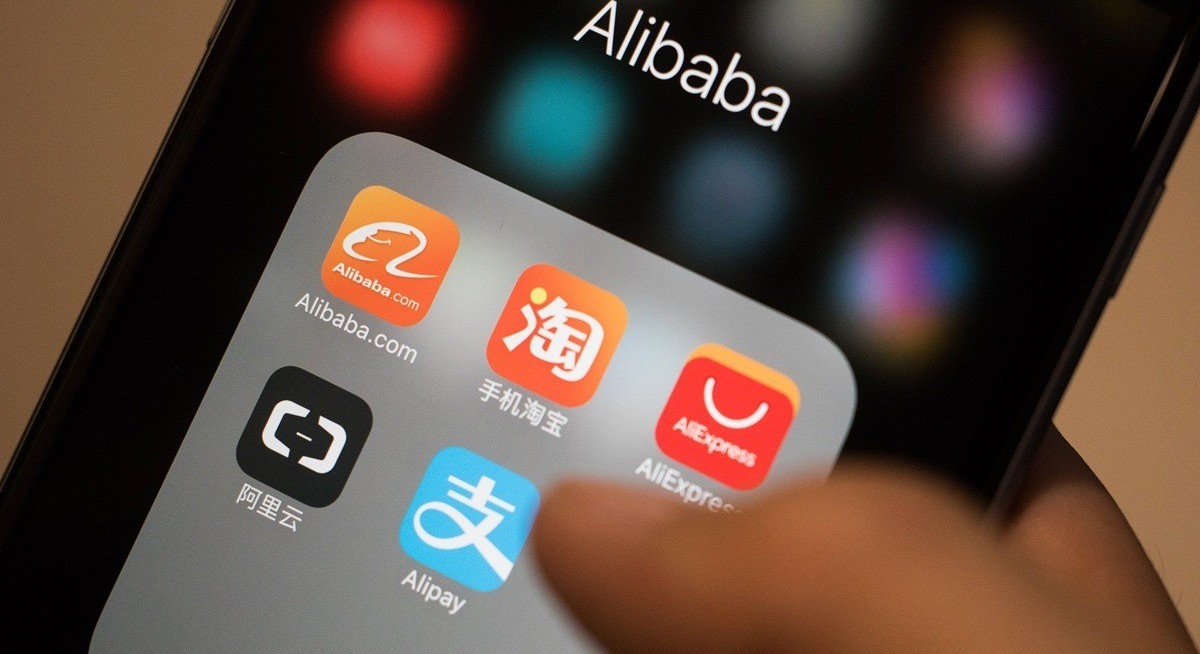 Alibaba takes major step to link Taobao shopping to main AI app