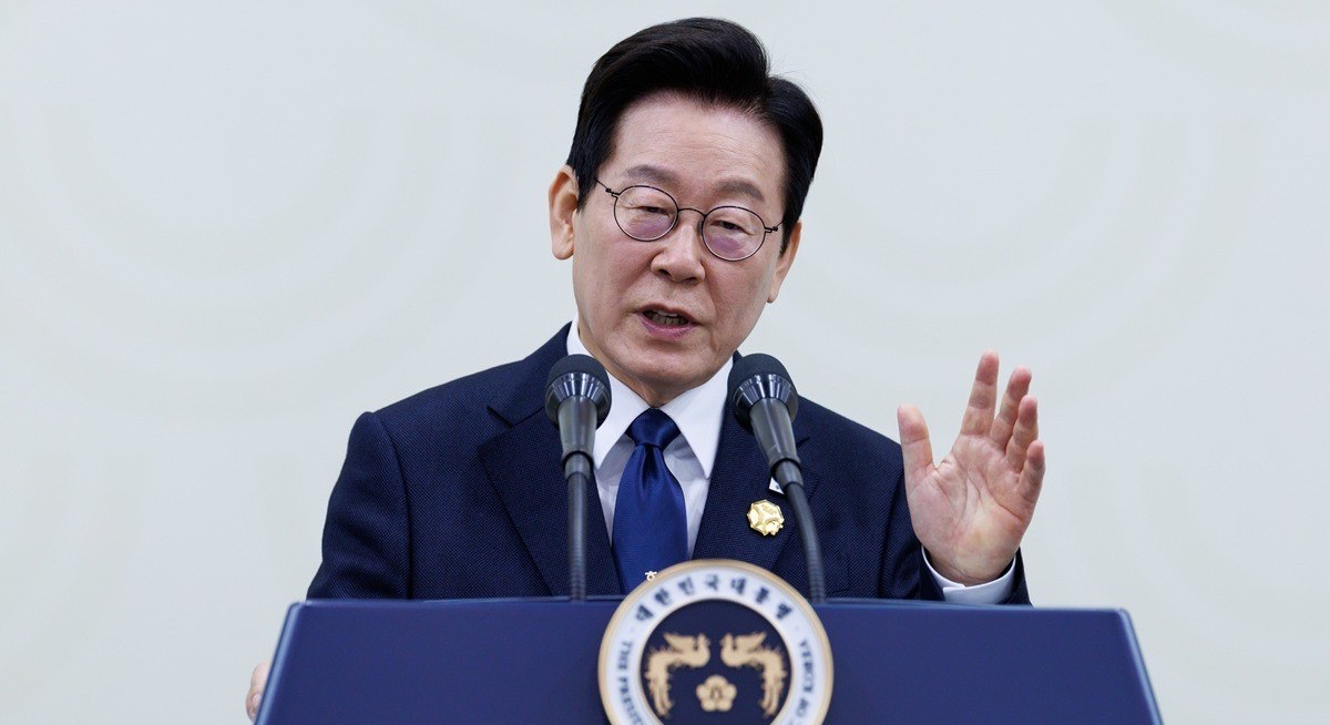 Korea’s Lee says won holding up, could stabilise in two months