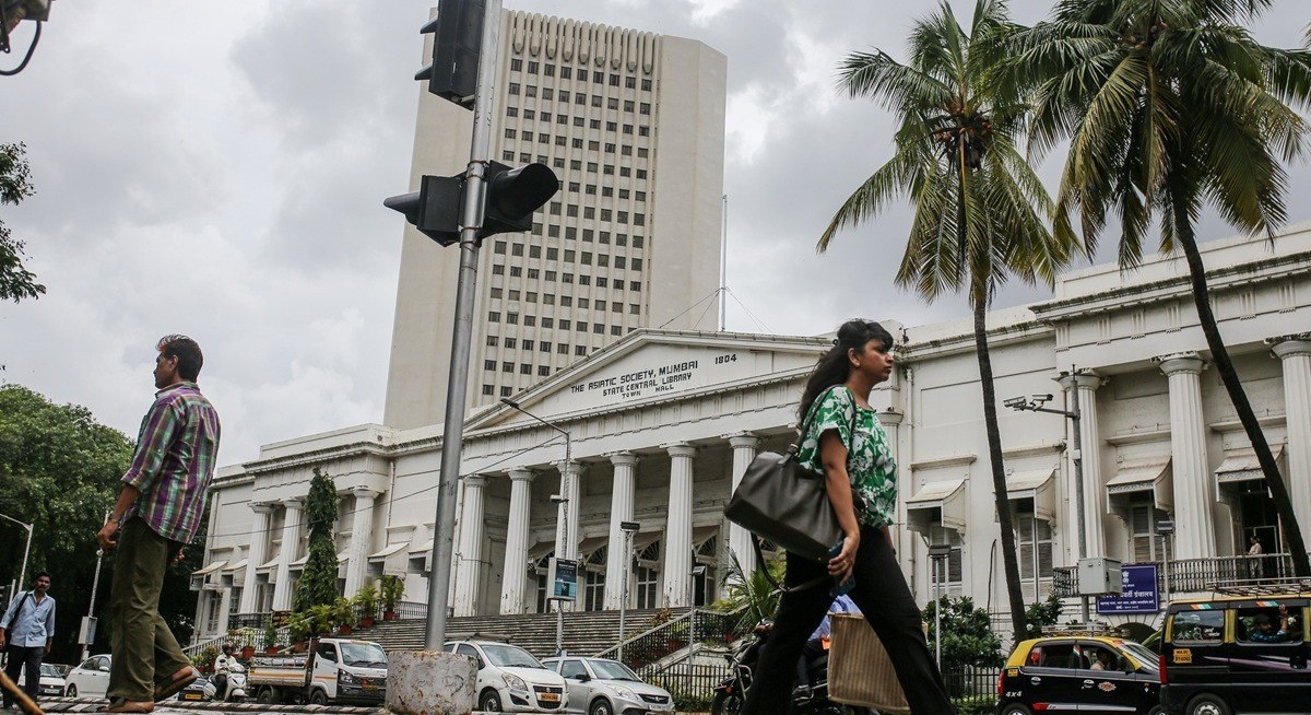 Indian stocks face fresh pressure ater central bank action