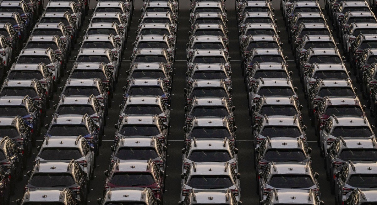 Japan’s exports rise most in three years as AI underpins chips