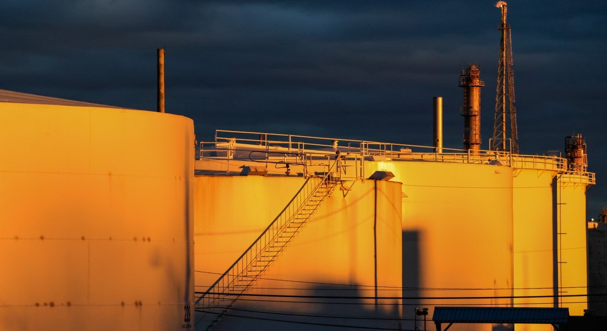 Asian stocks fall, oil at six-month high on Iran