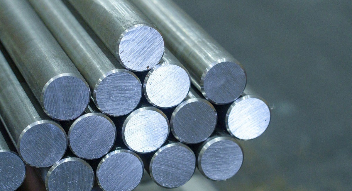 UK to hike steel tariffs, cut import quotas to boost industry