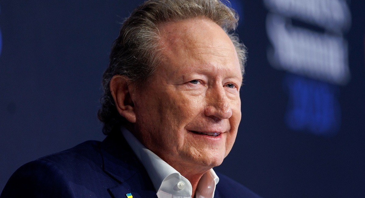 Fortescue chairman Forrest urges China to end iron ore price war