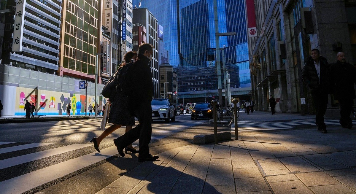 Asian credit-default swaps head for biggest drop in 11 months