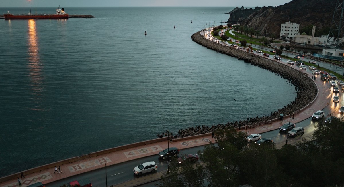 Three ships appear to enter Hormuz by new route along Oman coast