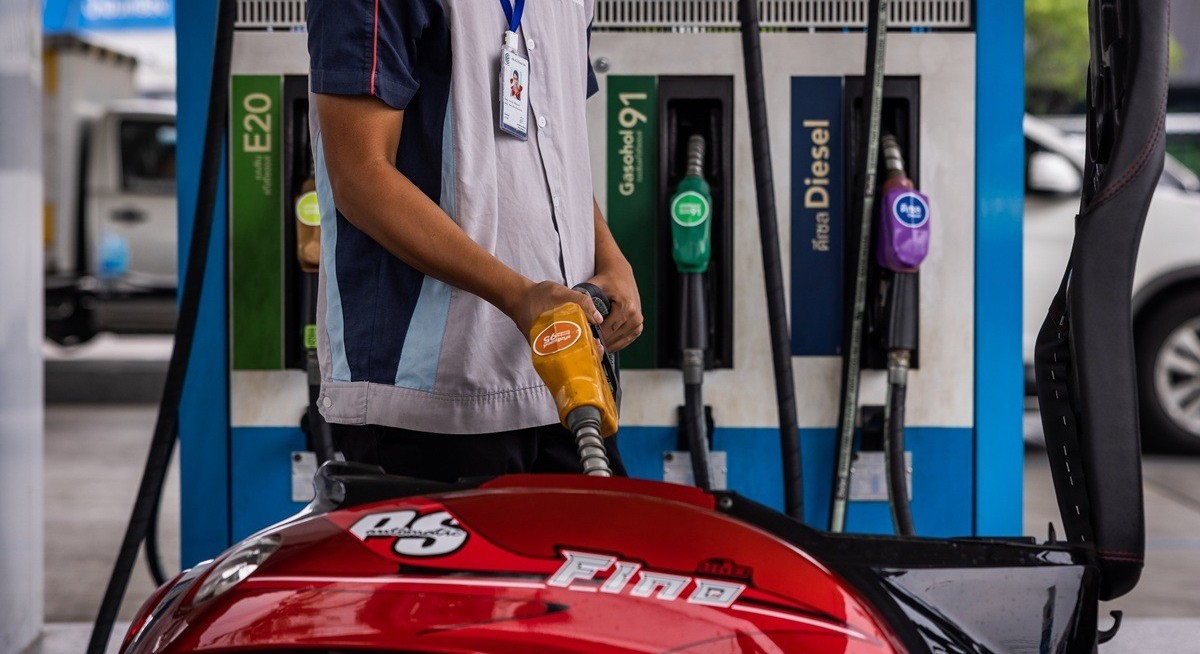 From medical tourism to casinos, oil shock hits Southeast Asia