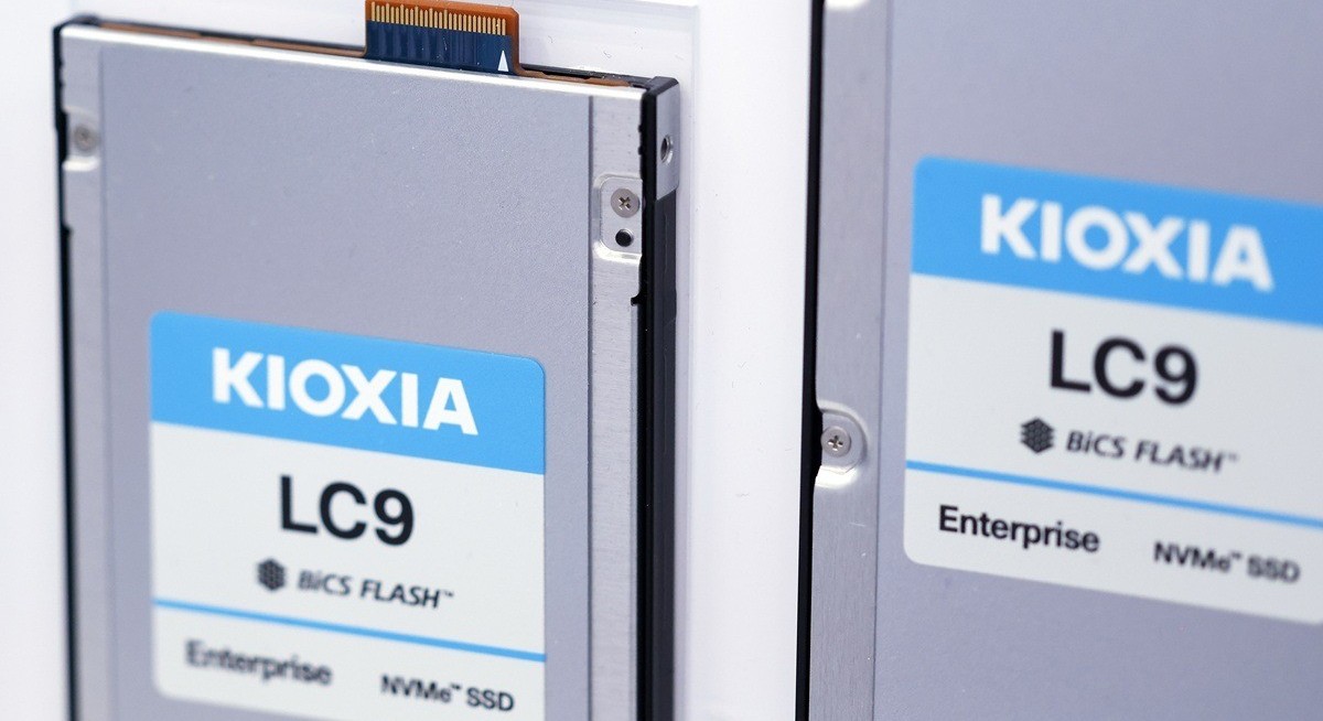 Wall Street races to lift targets on Japan’s chip darling Kioxia