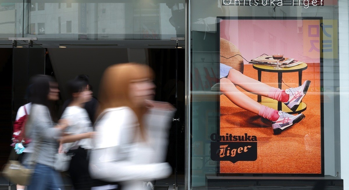 Japan’s retail sales rise a third month on wage gains, subsidies