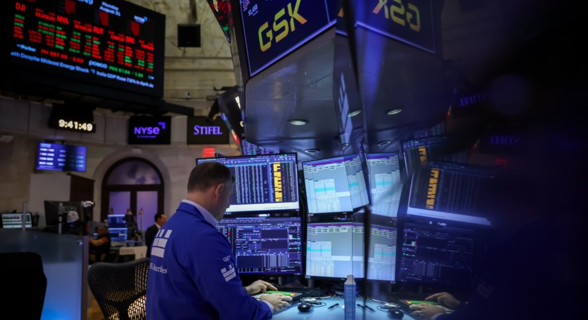 Equity Edge Trading Sign In Stocks climb in late hours after SpaceX’s earnings