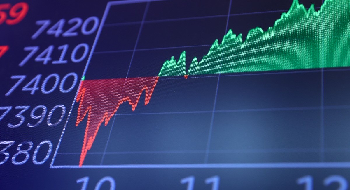 AI-fuelled rally puts S&P 500 on track for eighth weekly gain