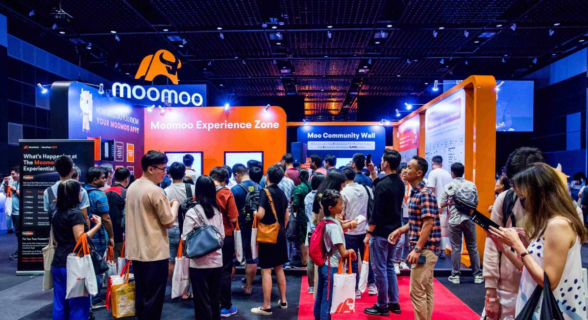 Retail investors are getting bullish on the Singapore stock market: Moomoo Singapore