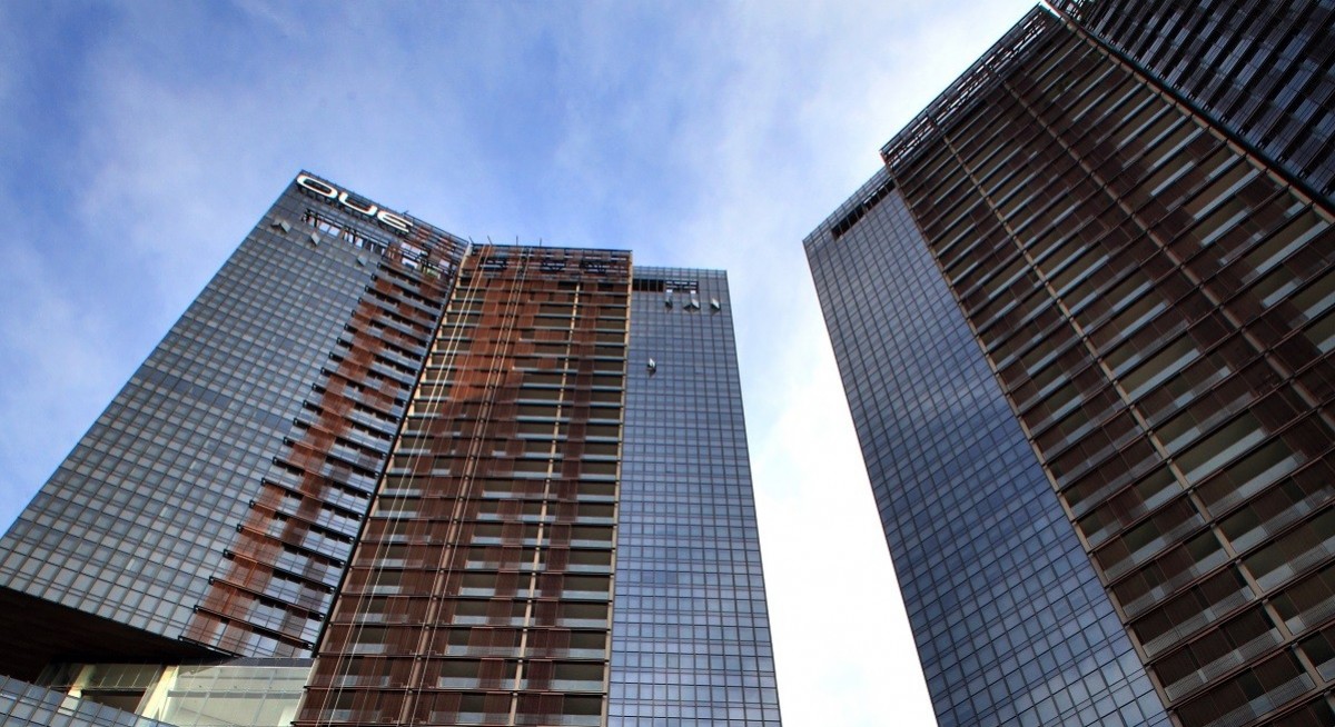 OUE slightly trims net loss to $279.1 mil; maintains final dividend at 1 cent per share