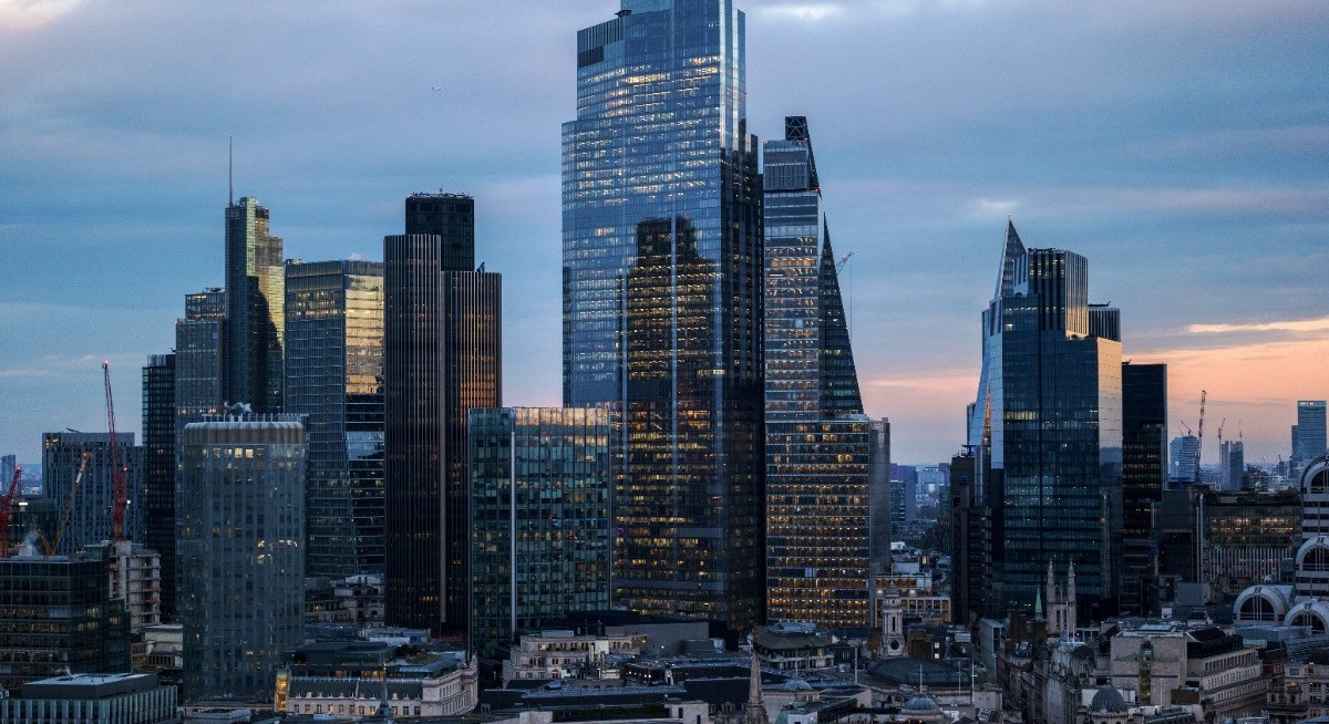 BOE lowers bank capital requirements to boost UK lending