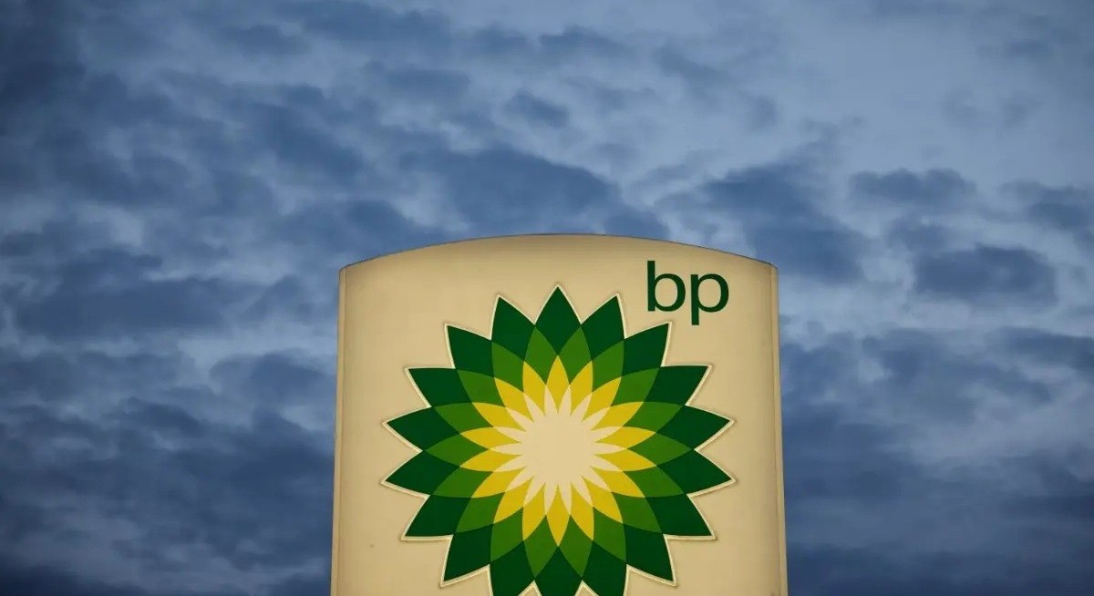 BP flags up to US$5 bil in writedowns for fourth quarter