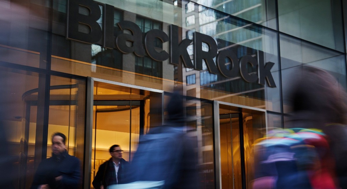 BlackRock pulls in US$130 bil of client cash as ETFs surge