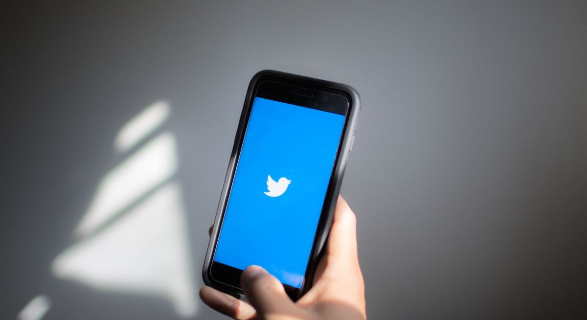 Elon Musk says he's stepping down as Twitter's CEO