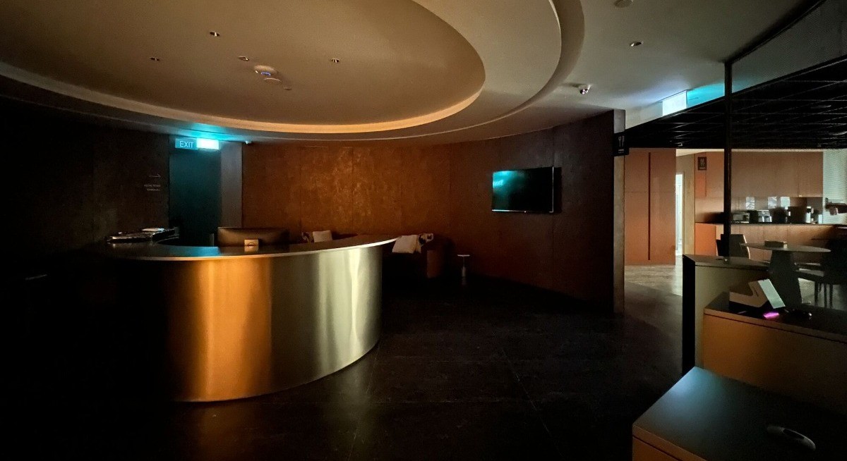 Alleged scam leader’s Singapore aide seeks access to seized cash