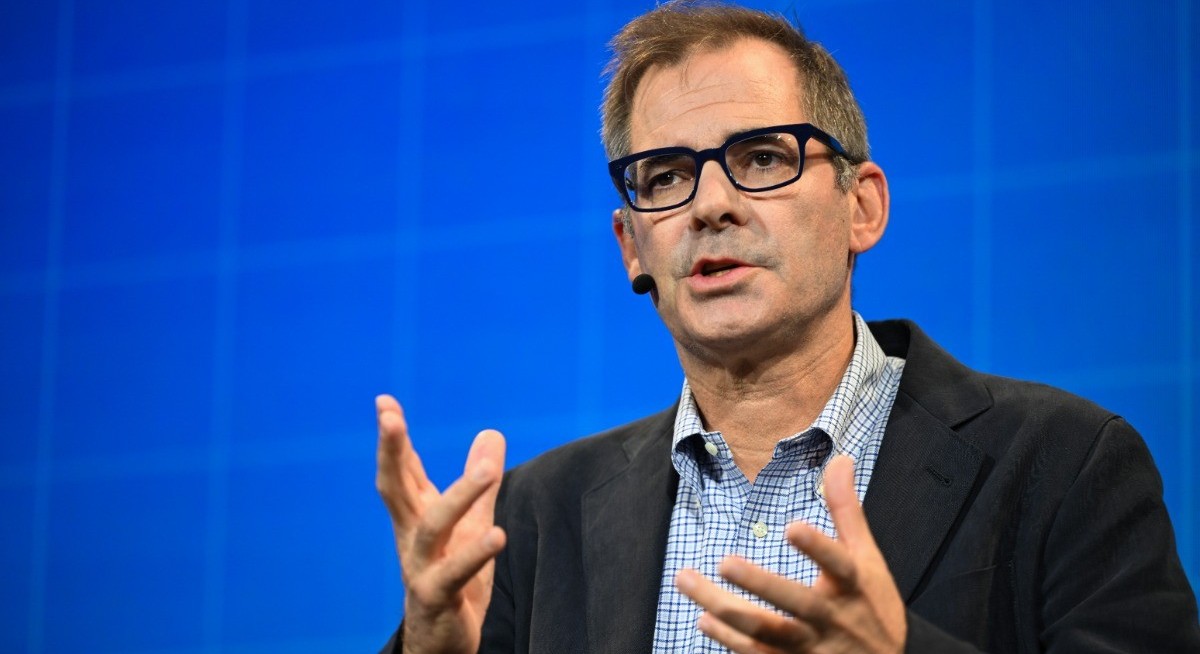 CoreWeave shares drop after heavy spending alarms investors