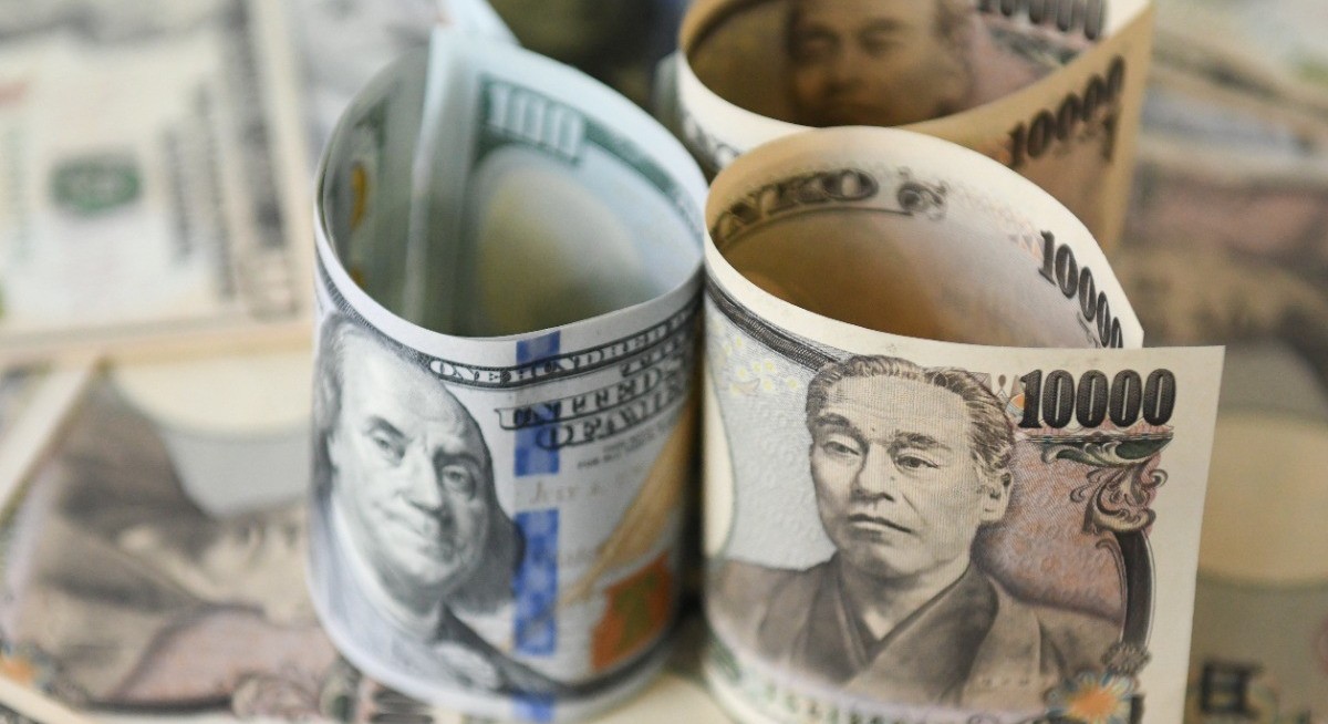 Curious yen spikes have traders wondering whether Japan is intervening