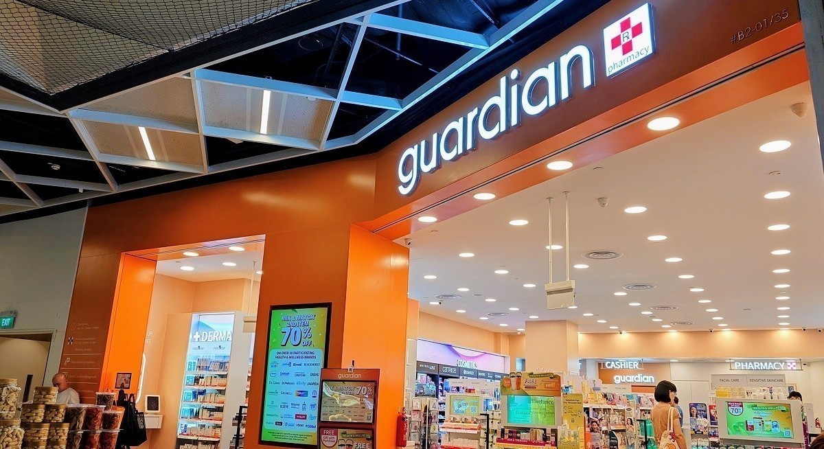 Chee of DBS maintains 'buy' on DFI Retail following acquisition of HK advertising platform