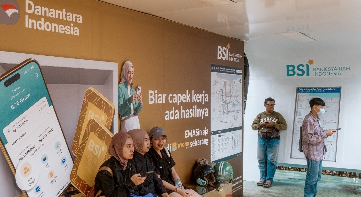 Indonesia's sovereign wealth fund mulls 30-year bond days after debut sale