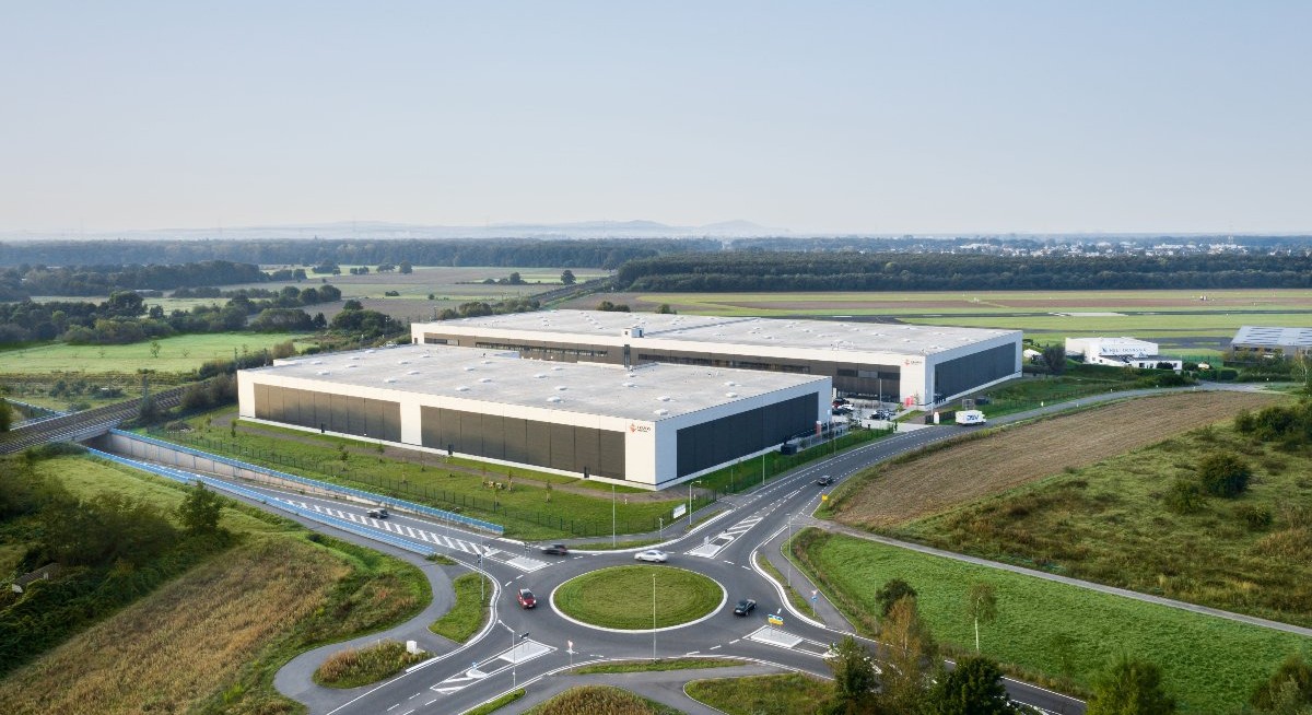 FLCT reports higher FY2024 revenue but higher costs lowers DPU to 6.8 cents