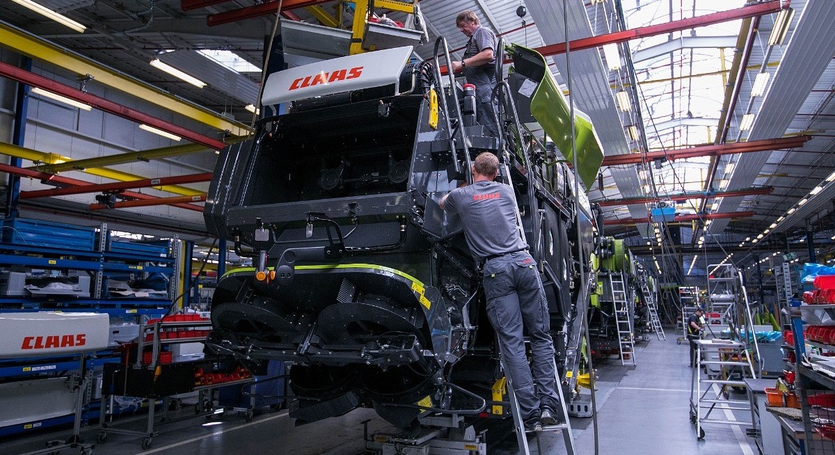 German factory orders unexpectedly rise most in two years