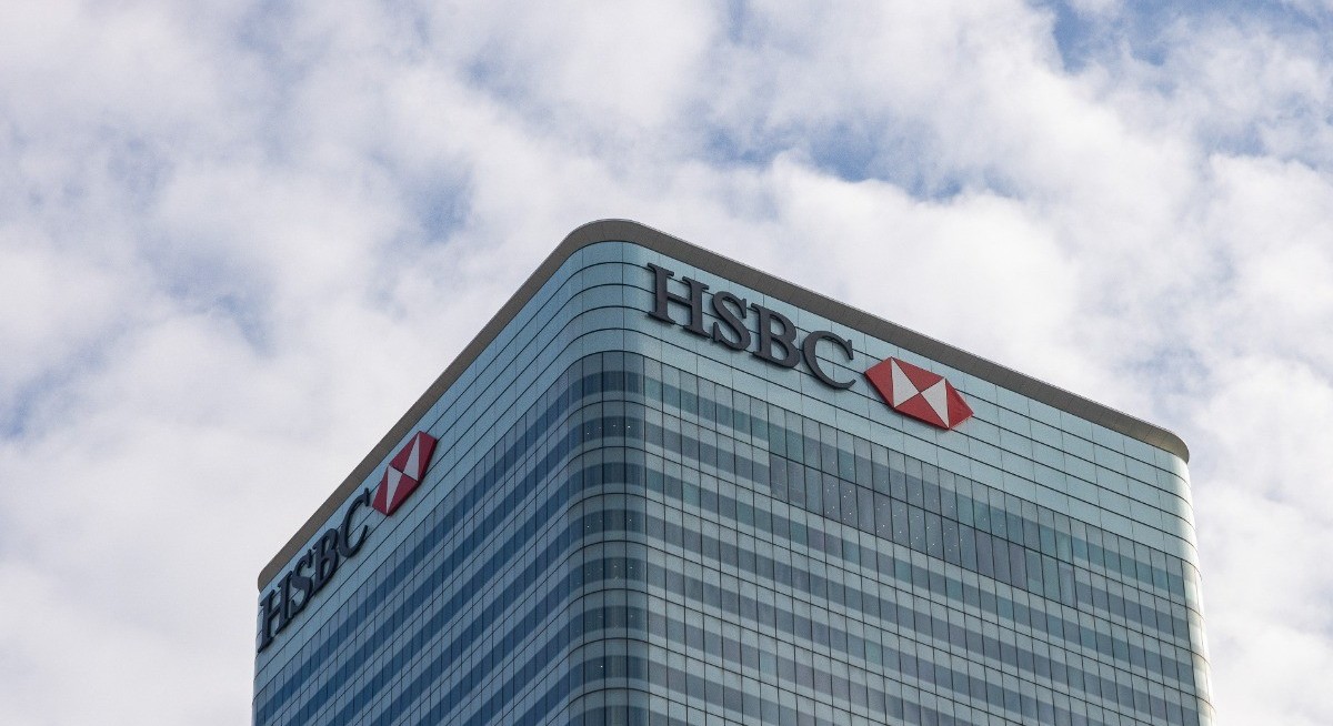 HSBC reviews ties to hedge funds with credit fears on the rise