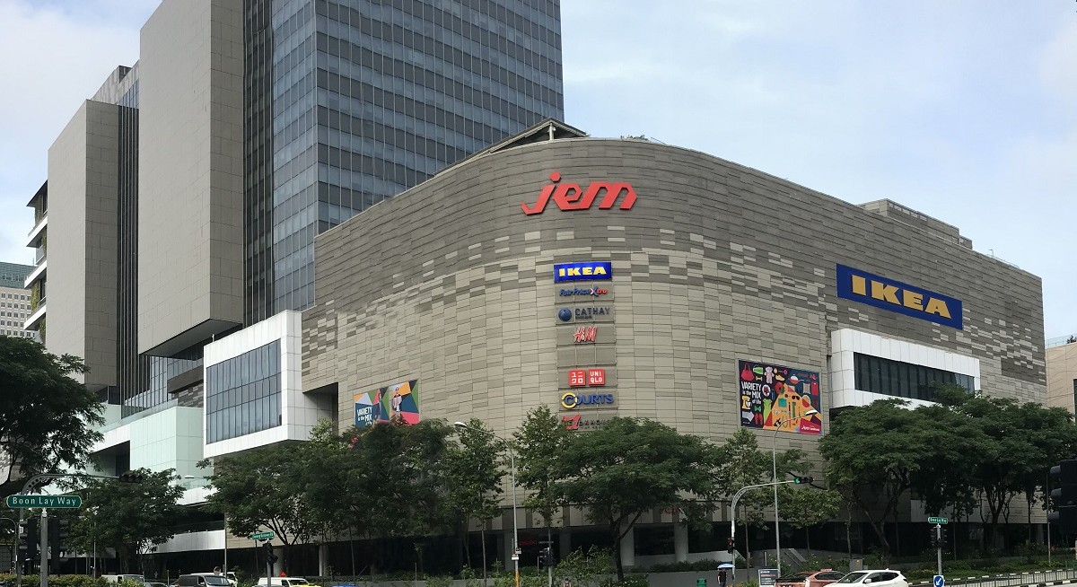 Lendlease Global Commercial REIT maintains consistent DPU growth while scoring on the ESG front - THE EDGE SINGAPORE