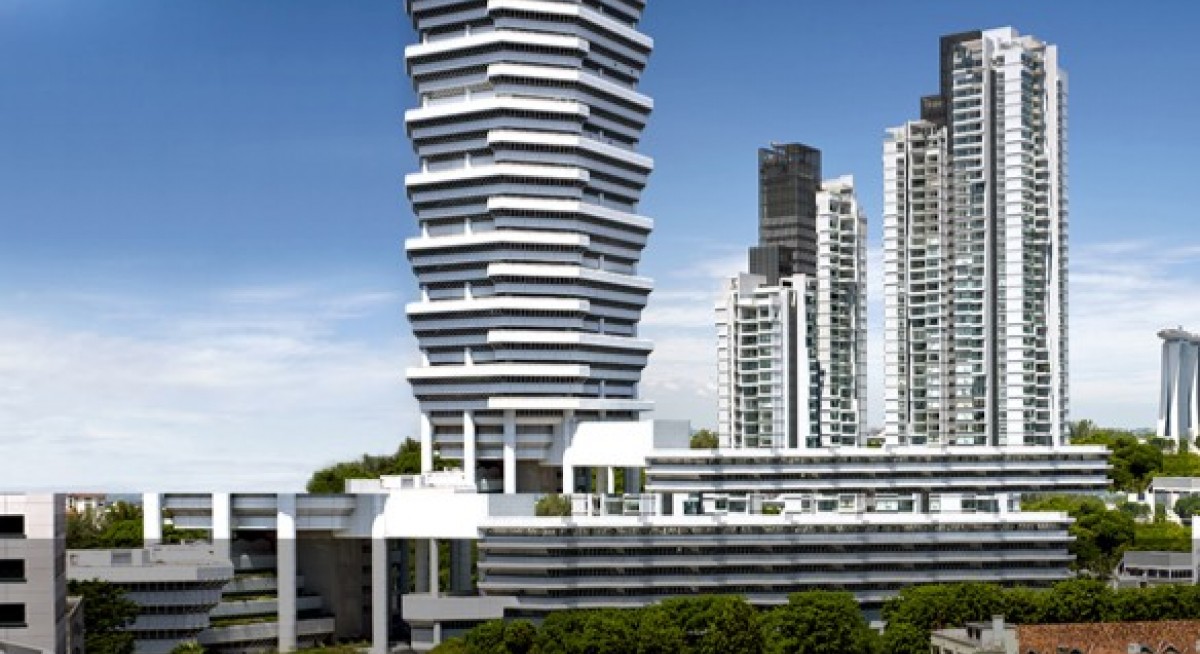 Which developer with prime assets is trading at 60% discount to RNAV?