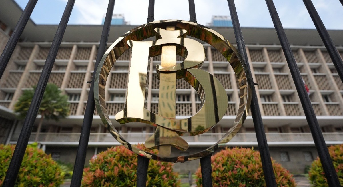 Bank Indonesia keeps benchmark rate at 5.75%; offers new perks to bolster rupiah and signals focus on stability