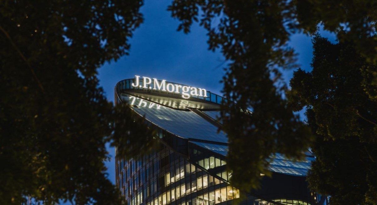 Big banks are on fire. Why is the Fed eyeing more fuel?