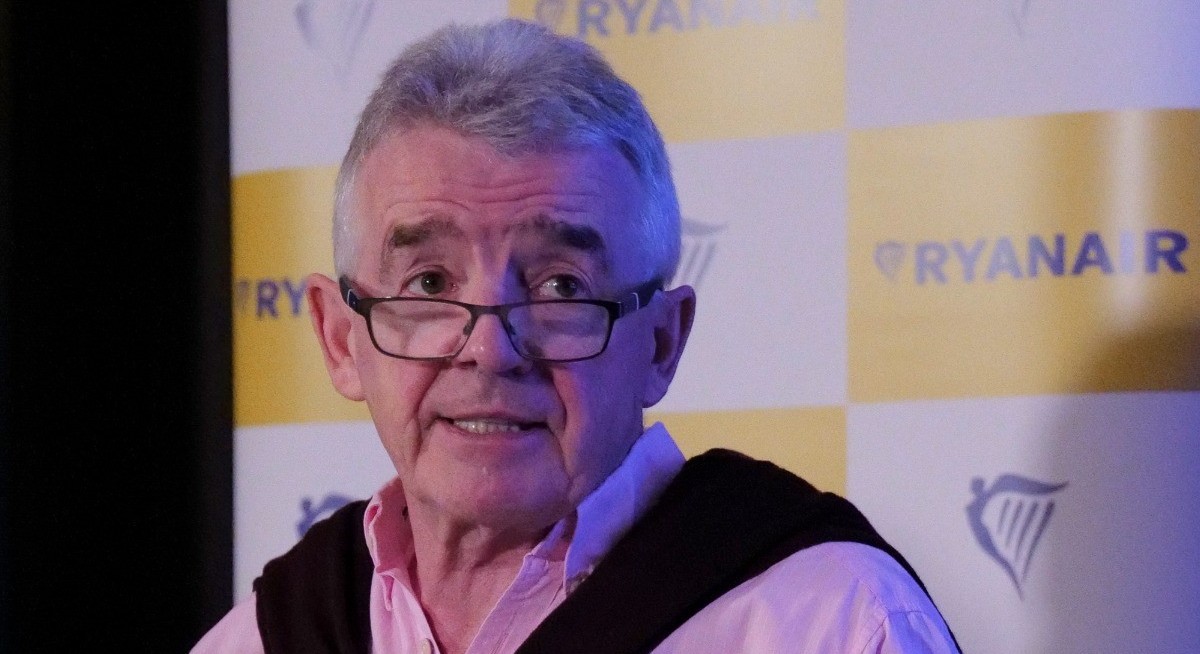 Ryanair says online sparring with Musk good for business