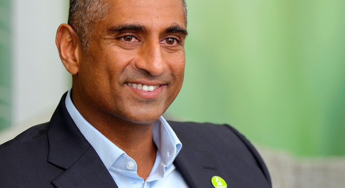 StarHub CEO buys company shares for first time; Q&M CEO tops up more shares