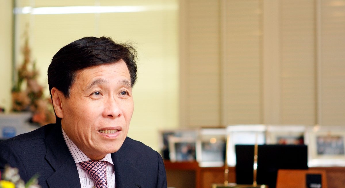 Ow raises respective stakes in Singapore Shipping and Stamford Land