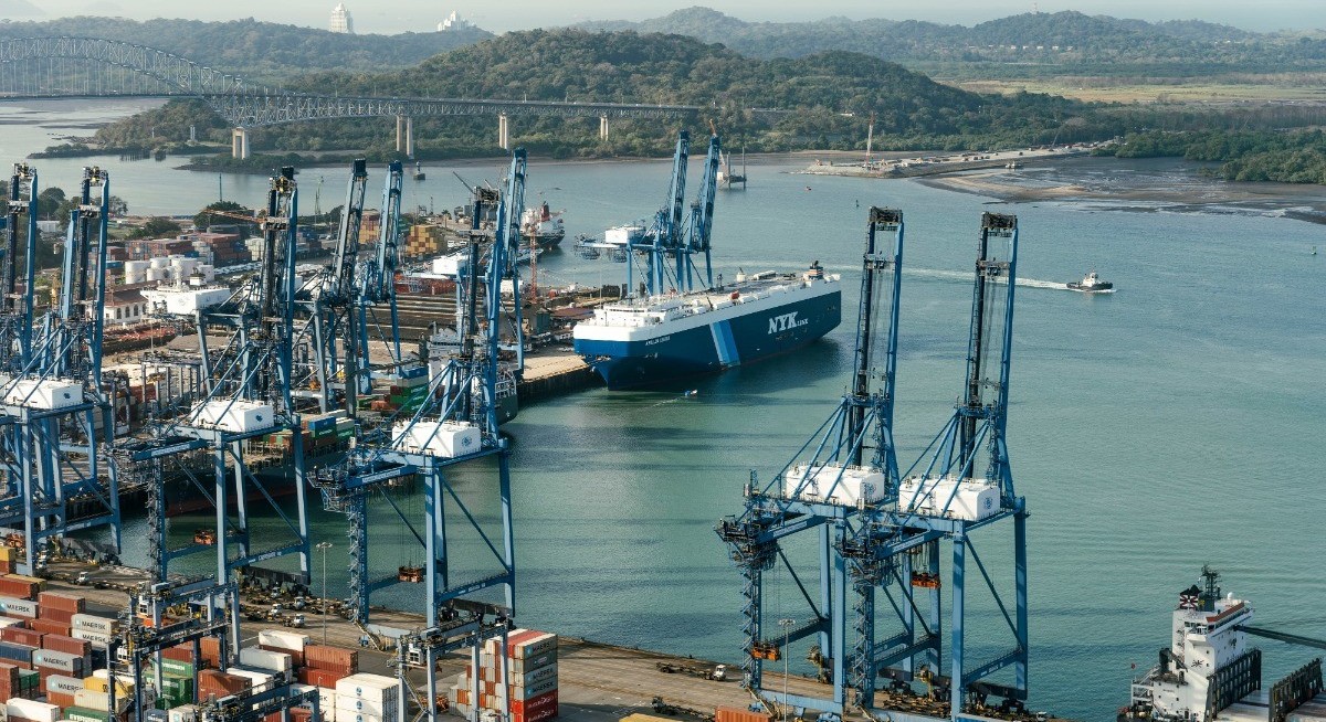 Panama to occupy canal ports after court scraps CK Hutchison deal
