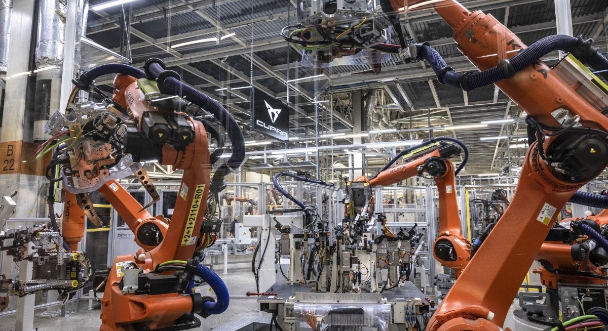 Robot maker Kuka eyes US, Asia as Europe lags behind on AI