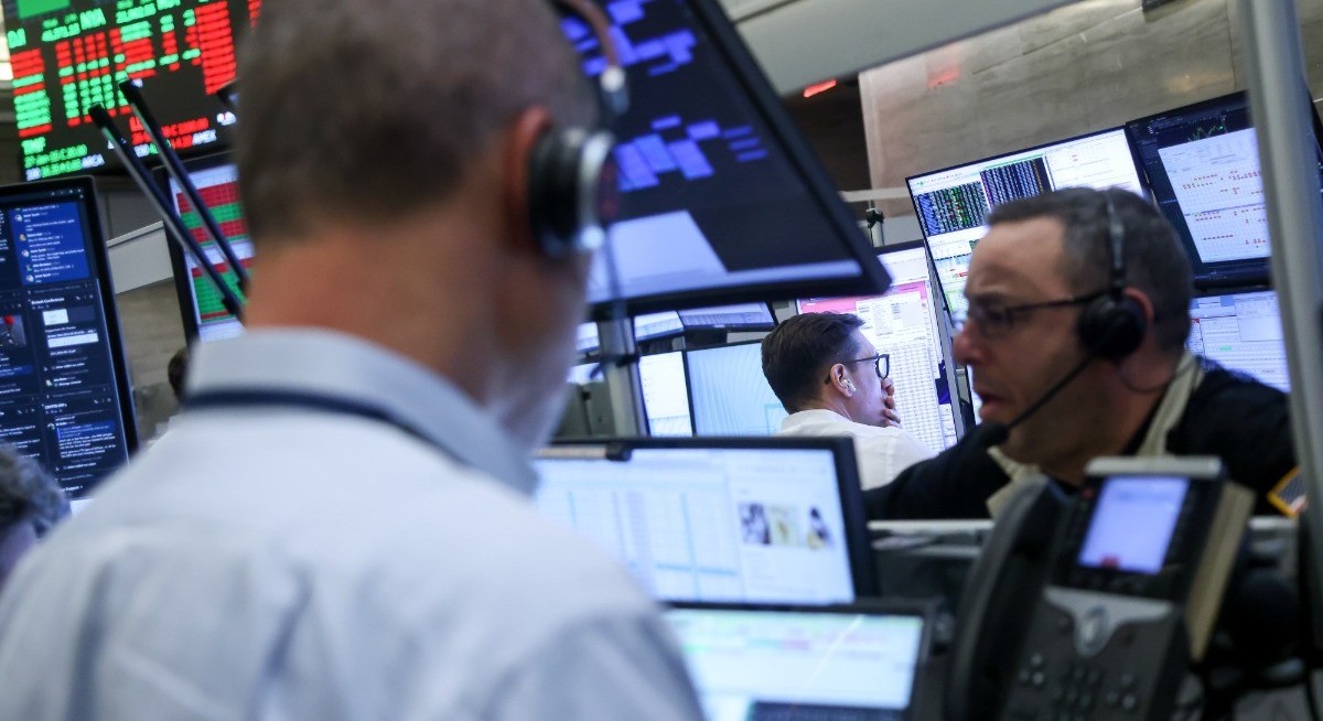 S&P 500 on pace for record close as ceasefire rally continues