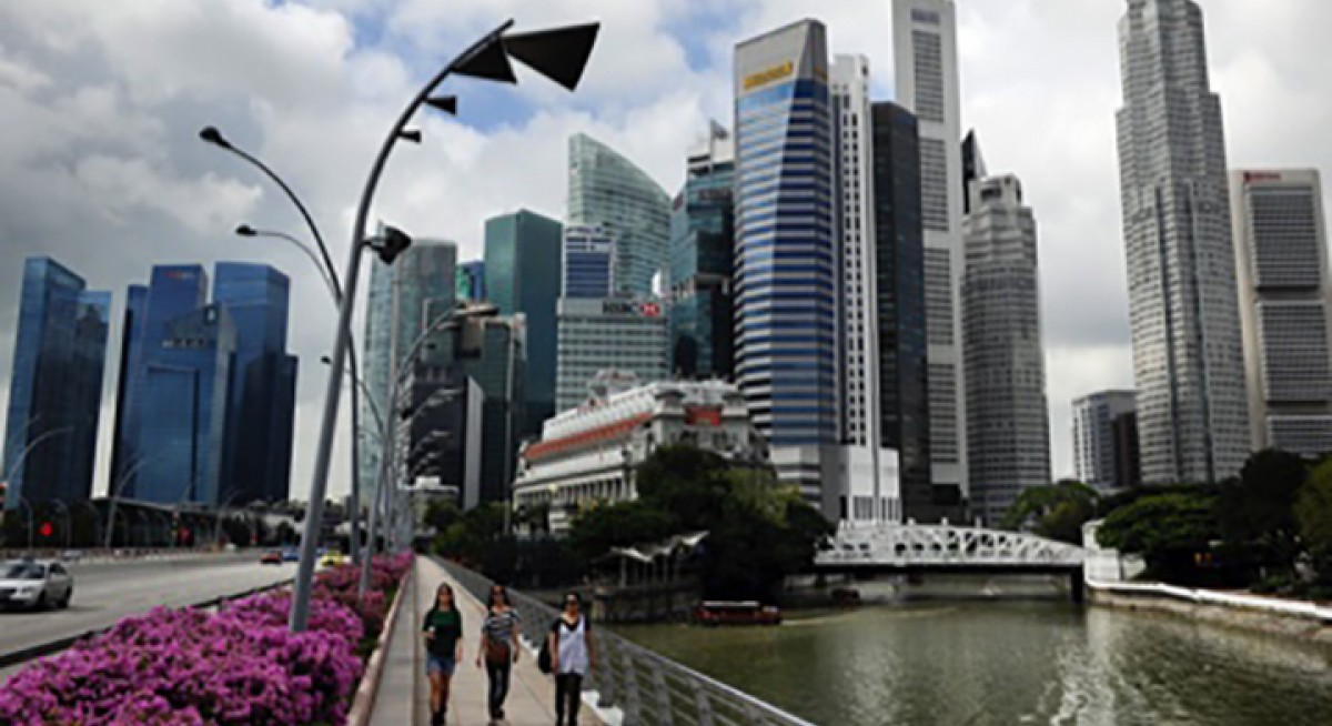 Economists expect easing of exchange rates as Singapore fights off technical recession