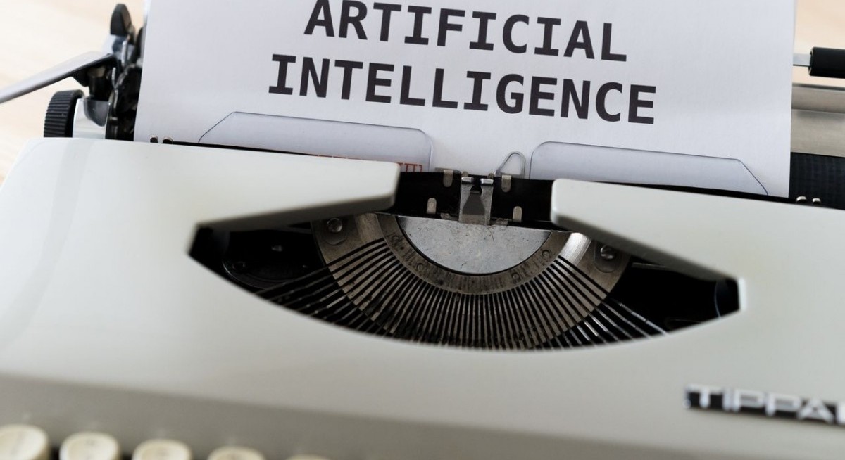 A recurring pattern in the history of information