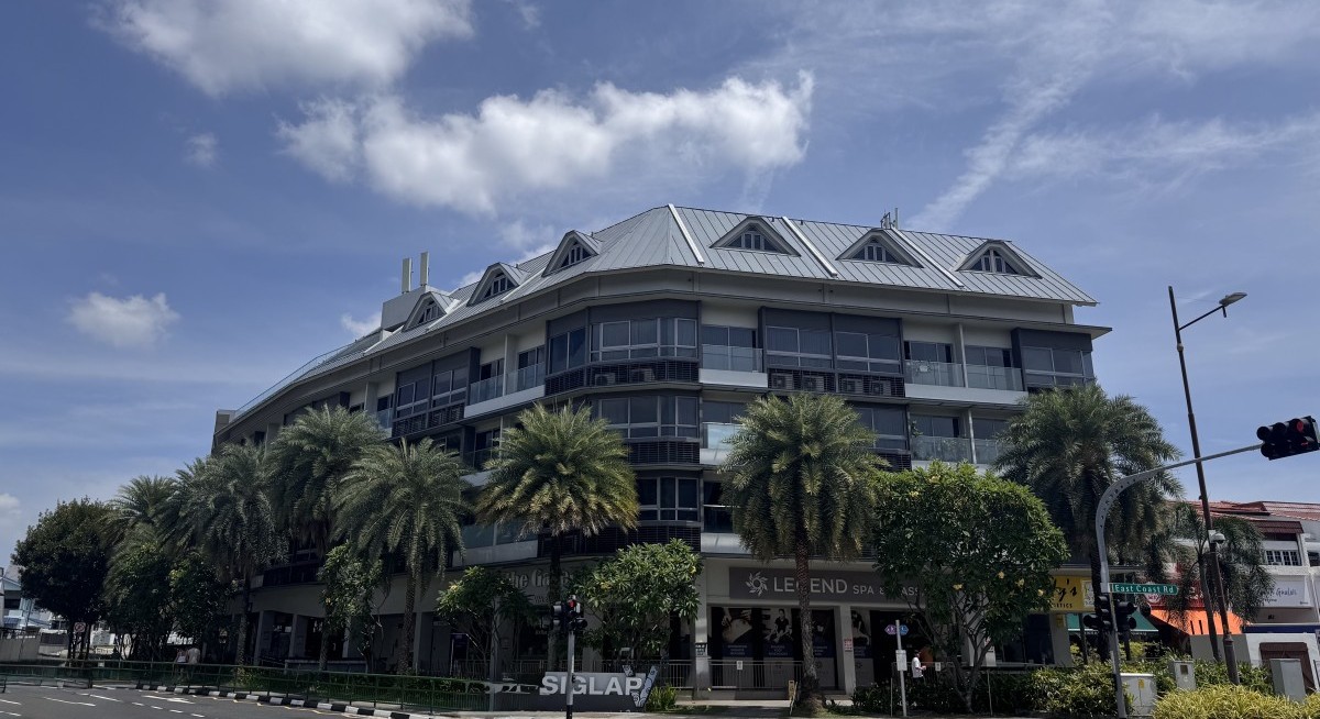 Four freehold ground-floor retail units at Siglap V for sale at $13 mil