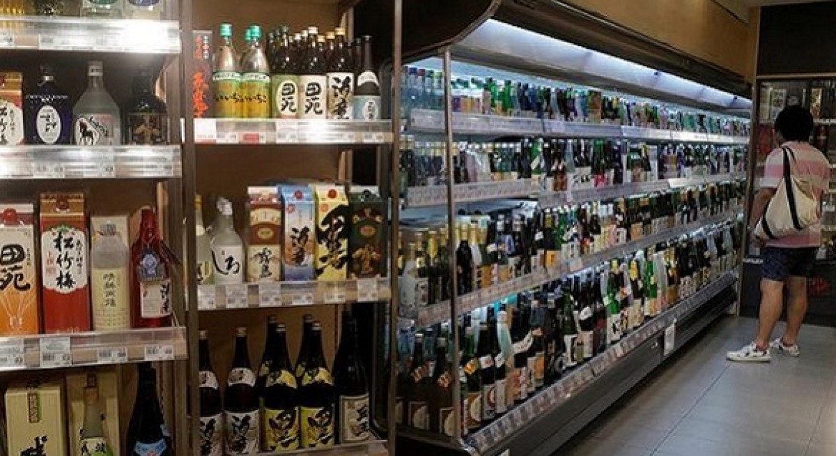 Spike in Aug retail sales bodes well for these REITs