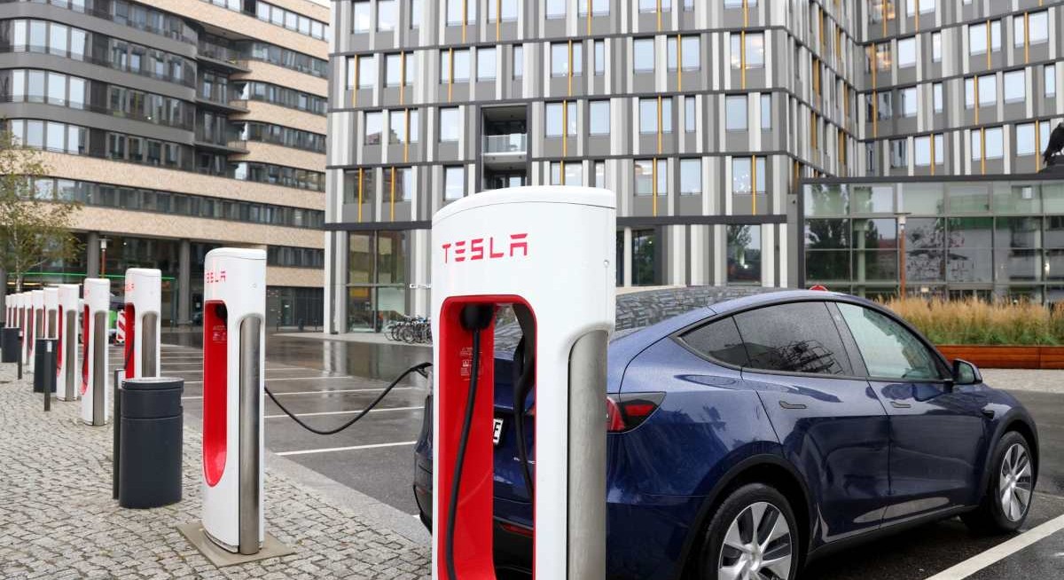Is Tesla the iPhone of cars?