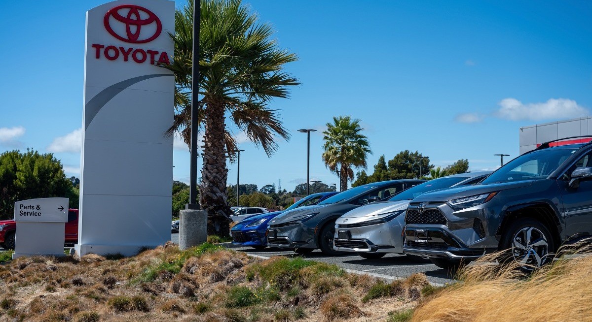 Toyota’s October sales rise, cushioned by US after China dip