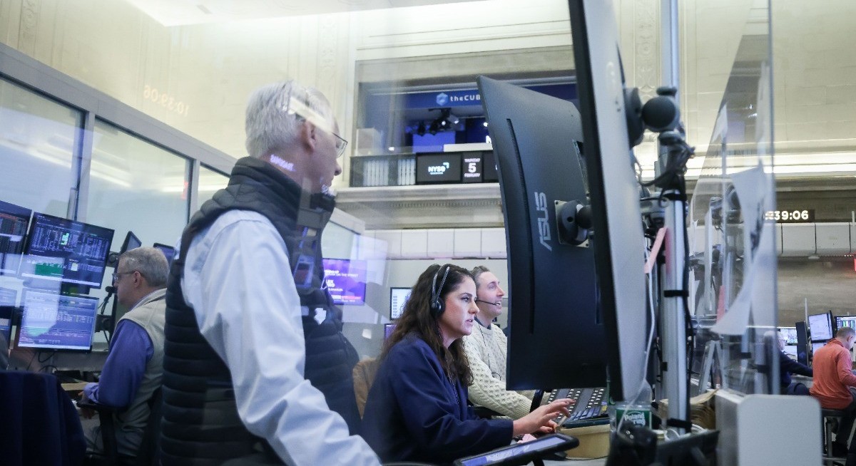 US stock turnover tops US$1 tril a day amid trading surge