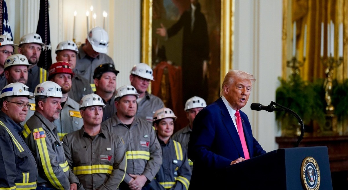 Trump says credit card firms would break law if rates not capped at 10% a year