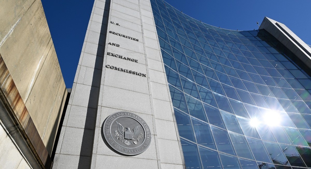 SEC delaying plan allowing crypto versions of US stocks — Bloomberg