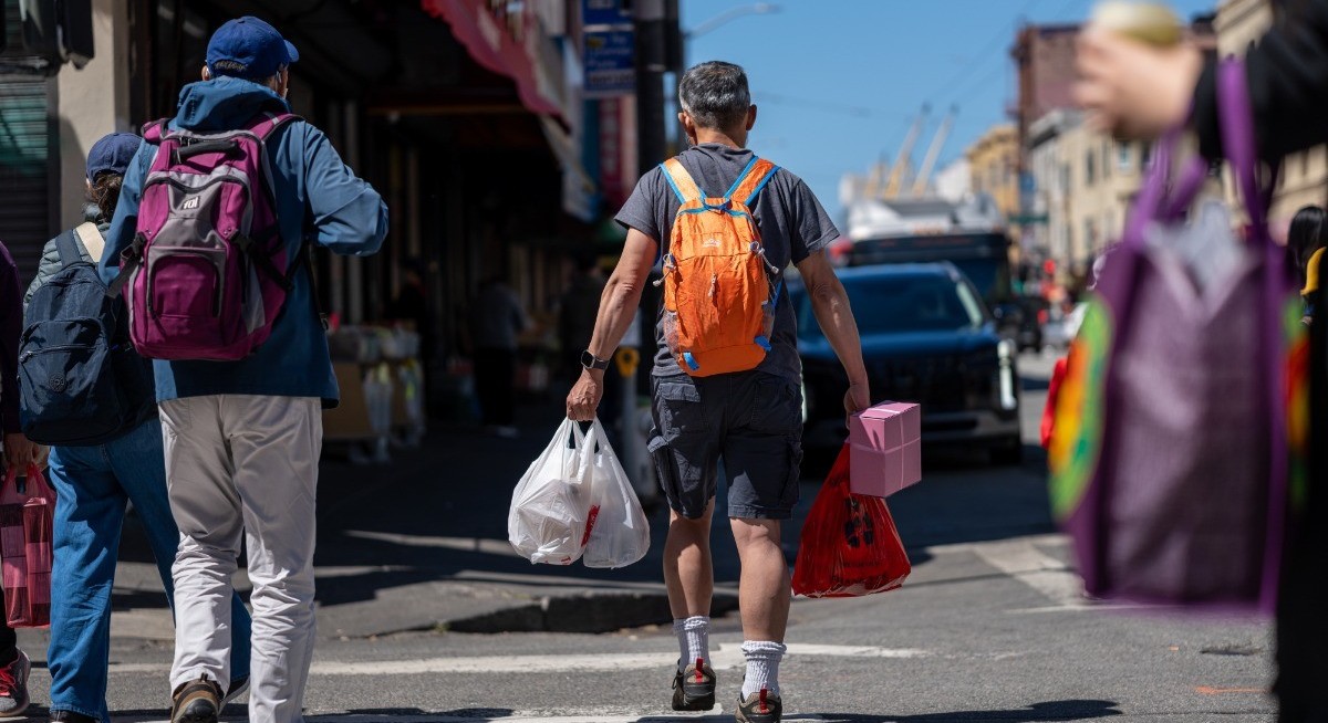 US consumer sentiment drops to record low on inflation worries